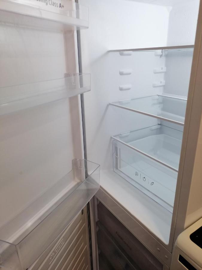 Apartament Mini Piso Domek z Wysposażonym Aneksem Kuchennym oraz Ogrodzonym Parkingiem Bodzanow  Zewnętrze zdjęcie